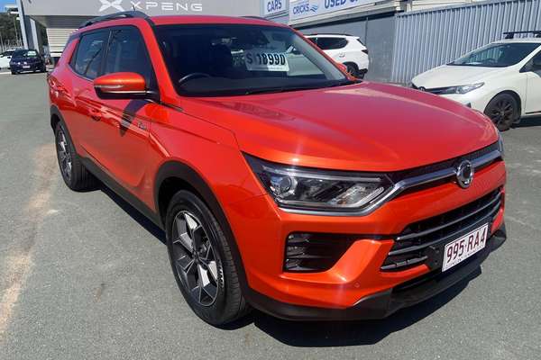 2021 KGM Korando ELX C300