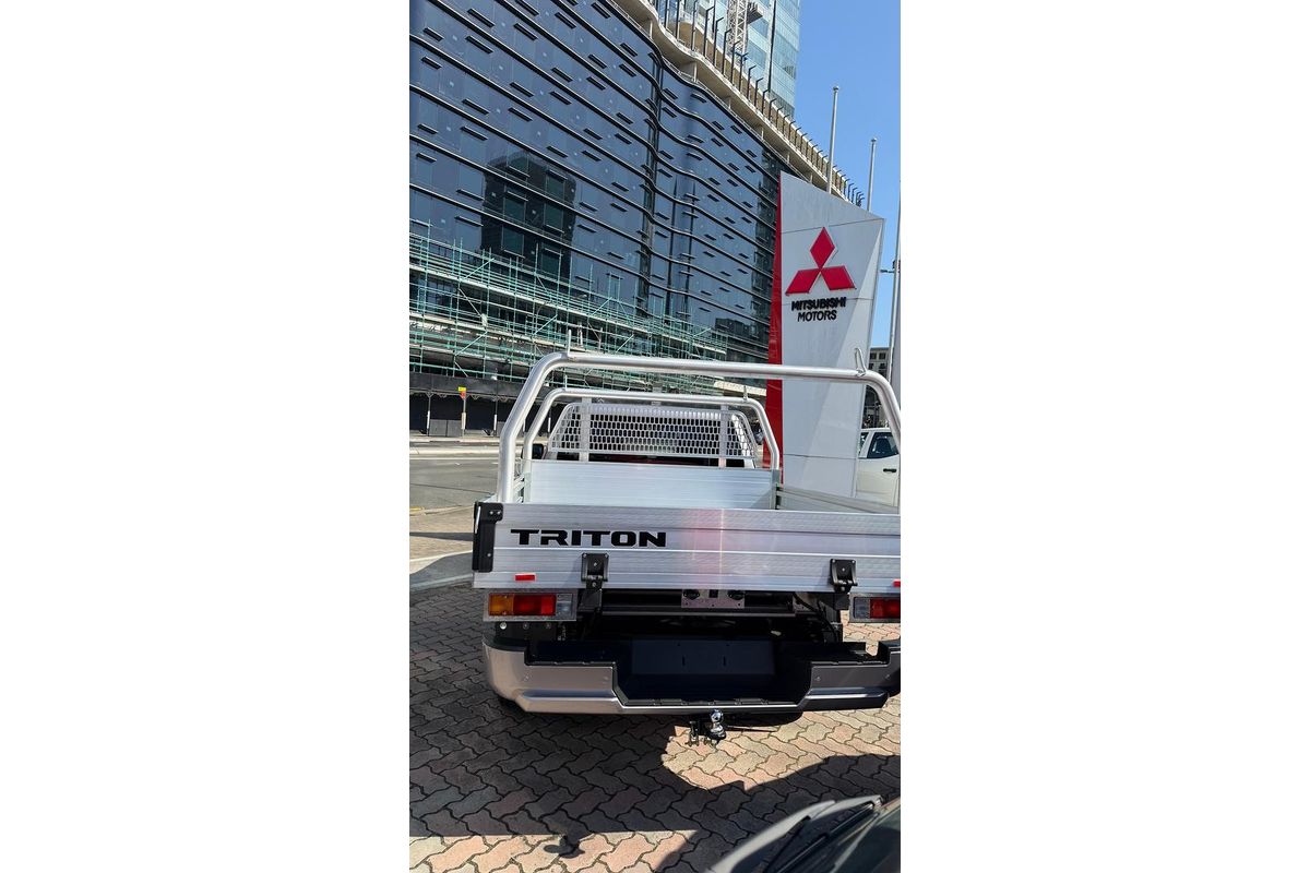 2025 Mitsubishi Triton GLX+ MV 4X4