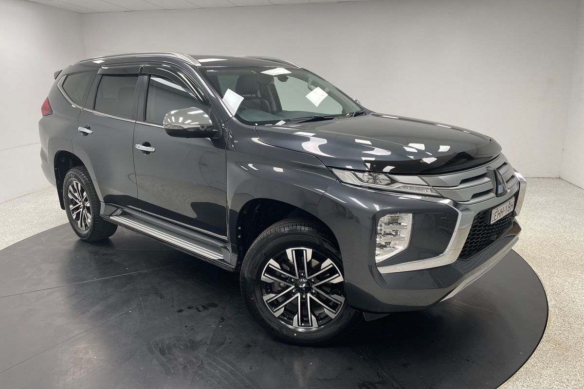 2022 Mitsubishi Pajero Sport GLS QF