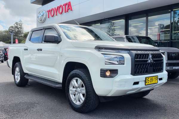 2024 Mitsubishi Triton GLX+ MV 4X4