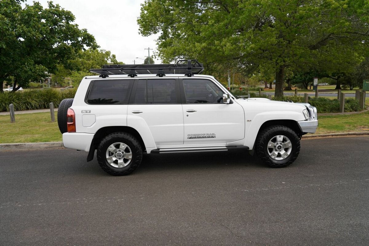 2011 Nissan Patrol ST GU 7