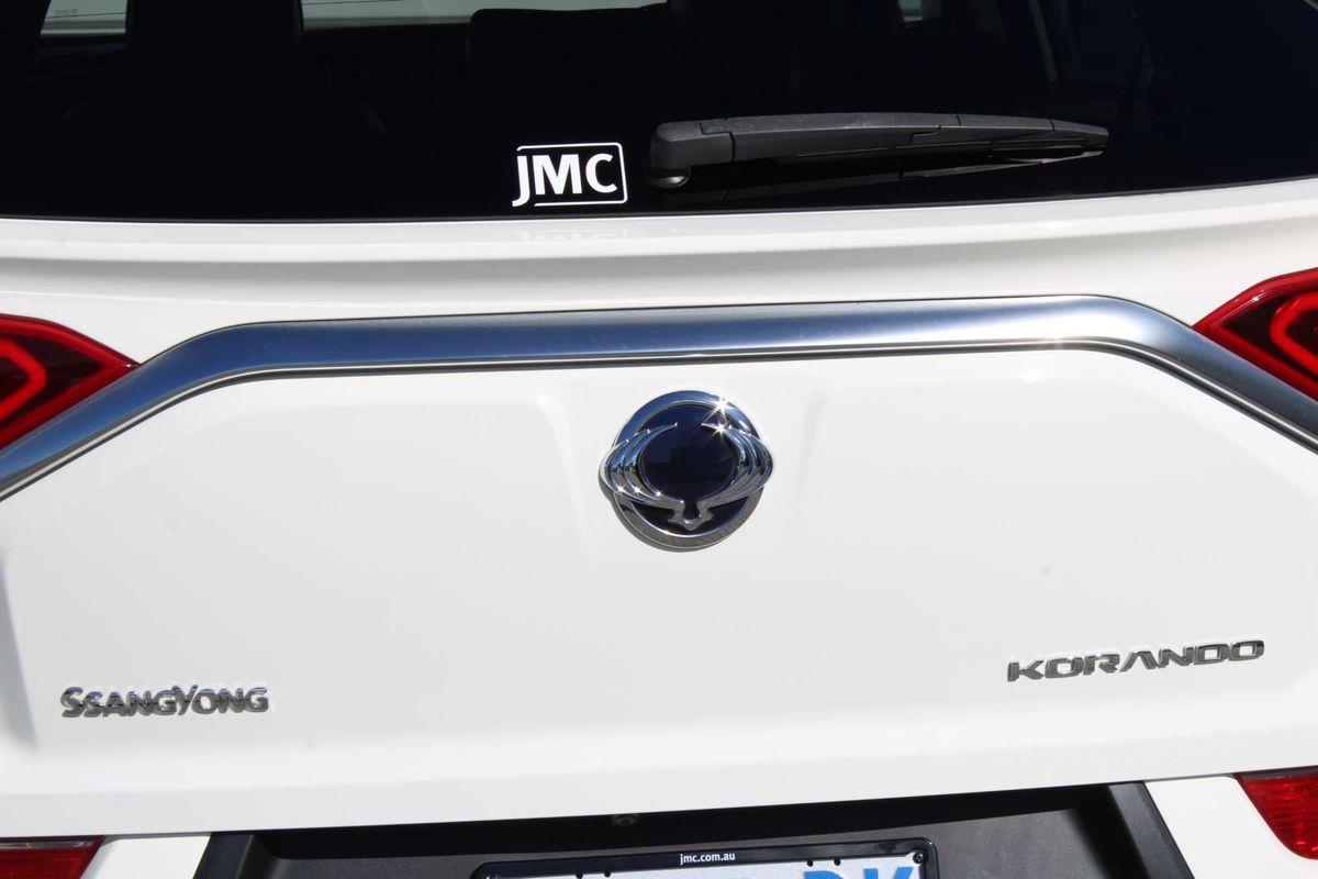 2022 KGM Korando Ultimate C300