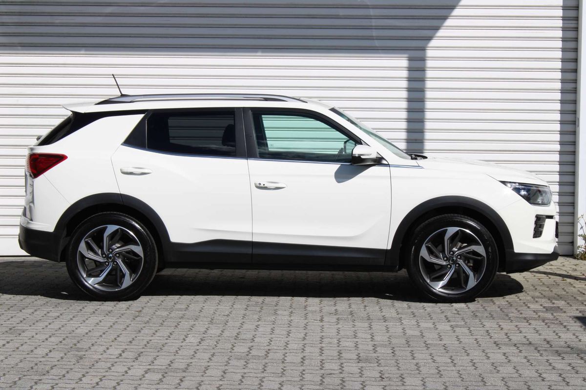 2022 KGM Korando Ultimate C300