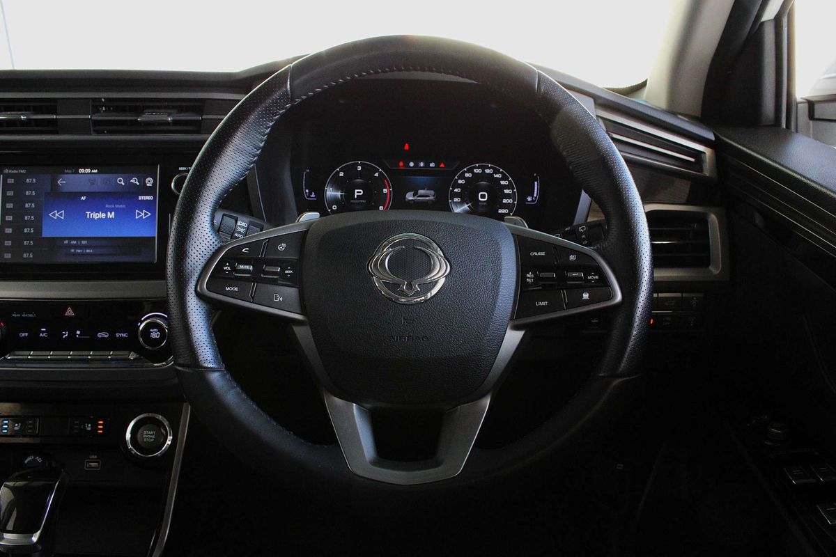2022 KGM Korando Ultimate C300