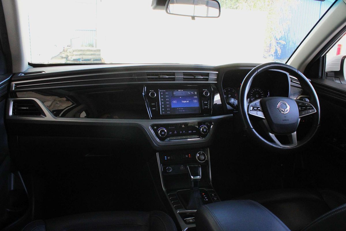 2022 KGM Korando Ultimate C300