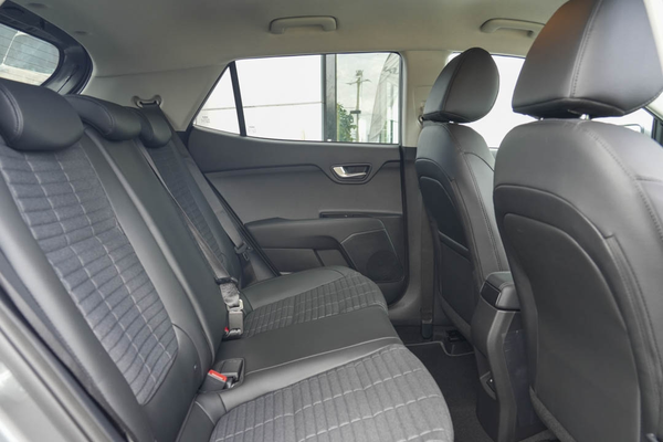 2026 Kia Stonic Sport YB PE2 thumb-8
