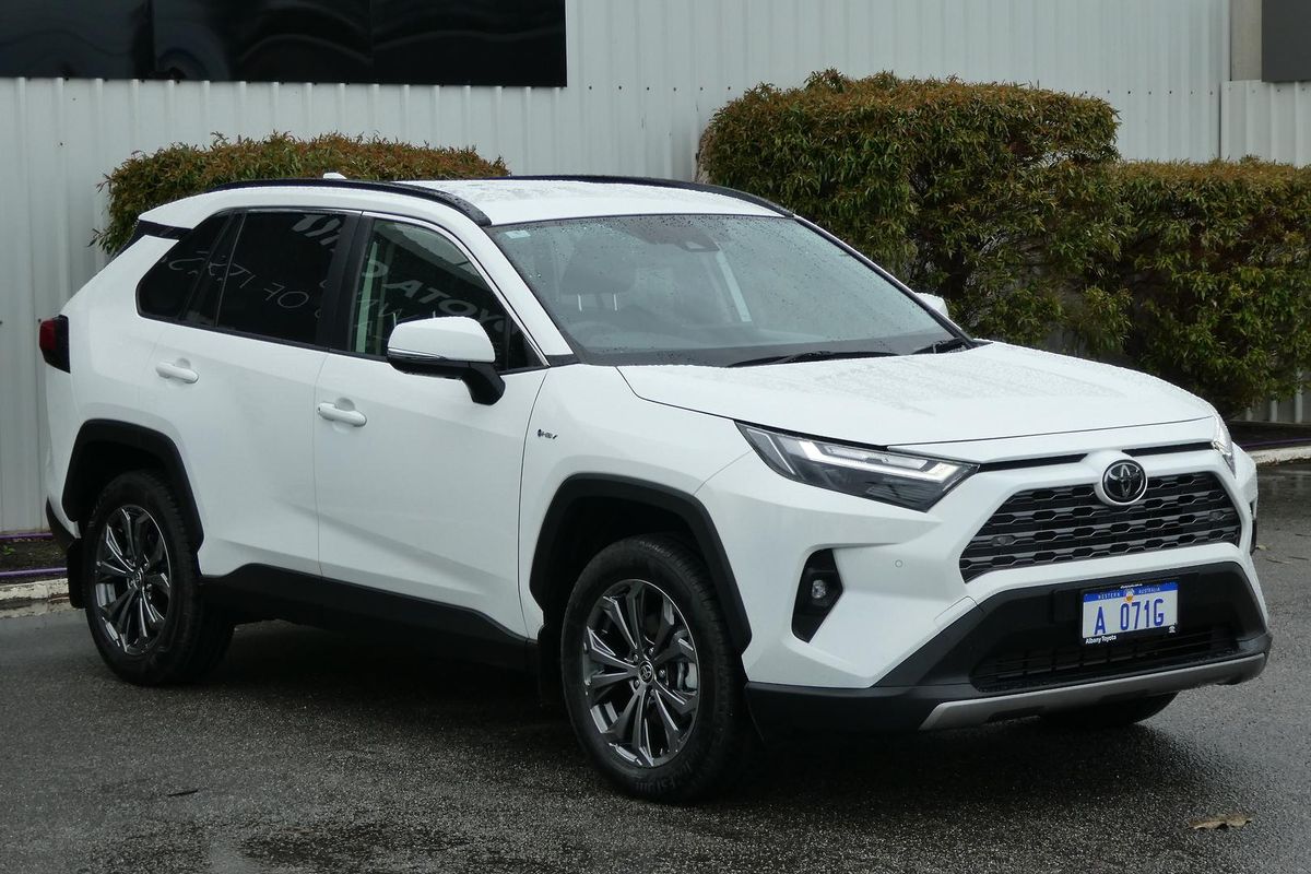 2024 Toyota RAV4 GXL AXAH52R