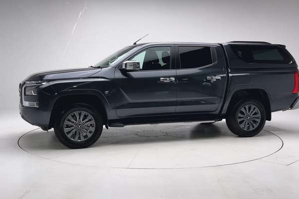 2024 Mitsubishi Triton GLS MV 4X4 thumb-6