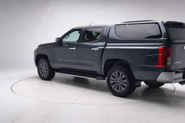 2024 Mitsubishi Triton GLS MV 4X4 thumb-8