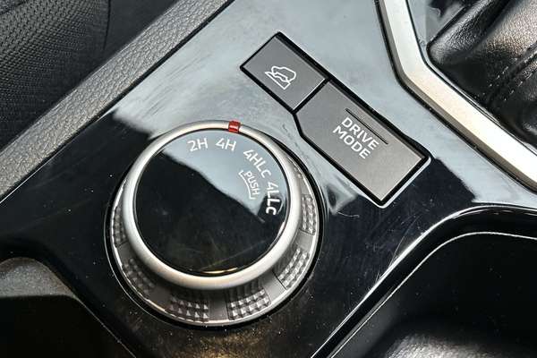 2024 Mitsubishi Triton GLS MV 4X4 thumb-17