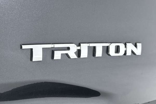 2024 Mitsubishi Triton GLS MV 4X4 thumb-21