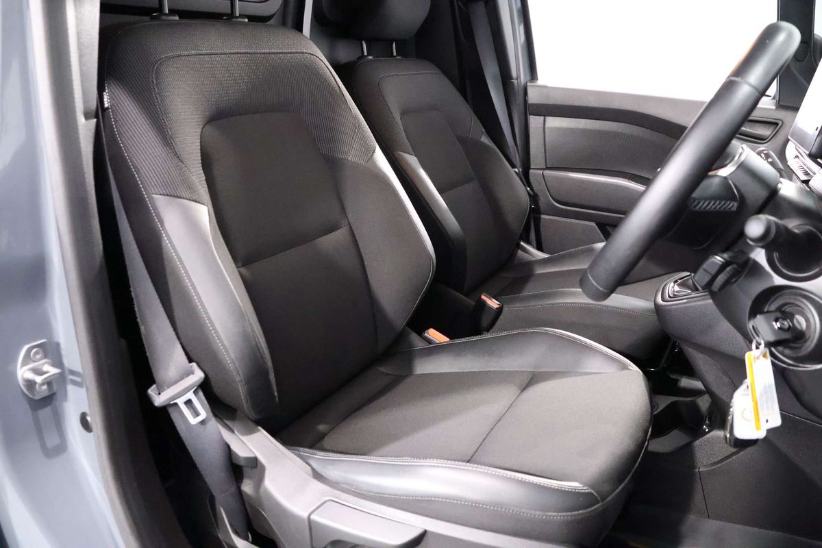 2024 Renault Kangoo L1 XFK SWB