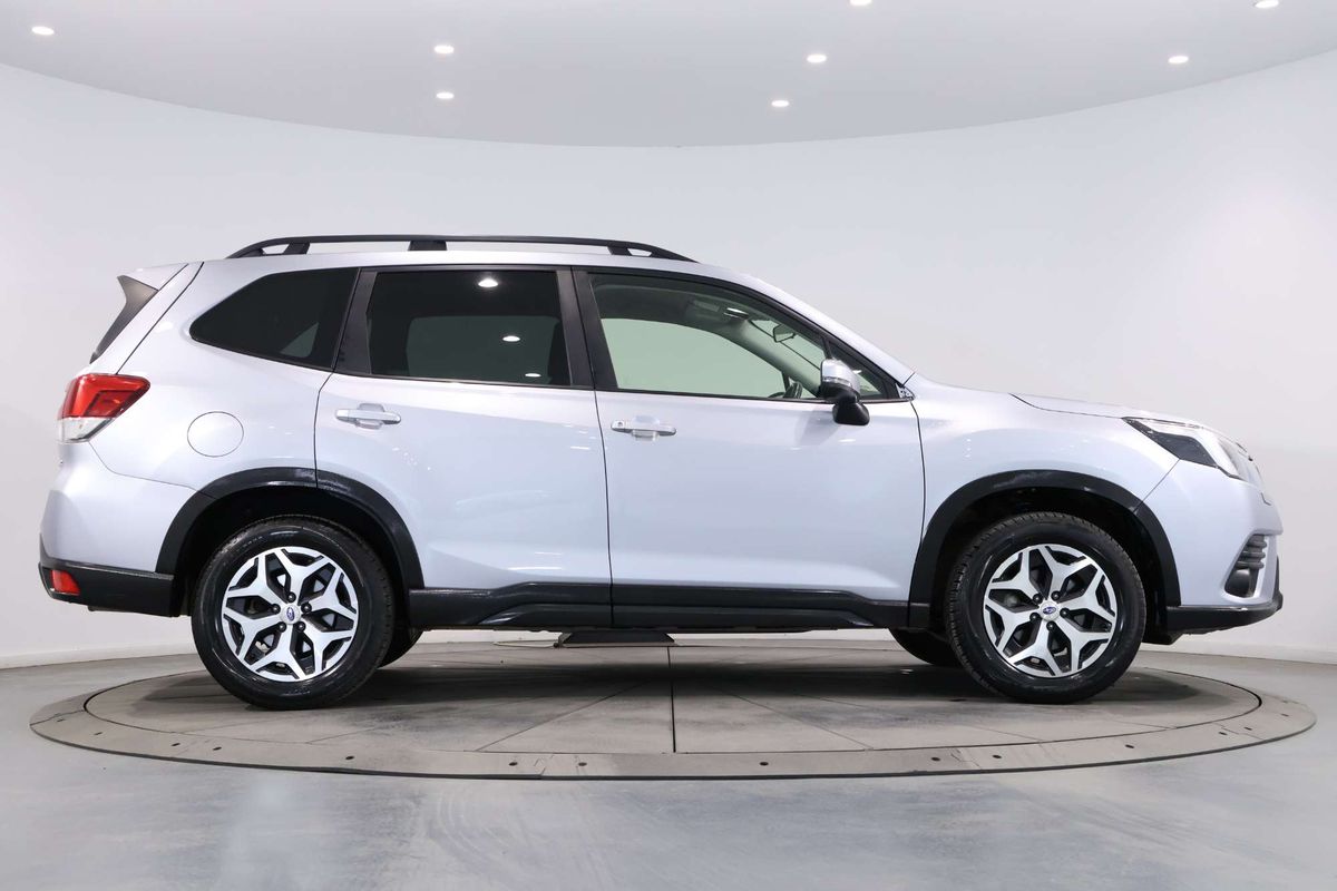 2023 Subaru Forester 2.5i S5