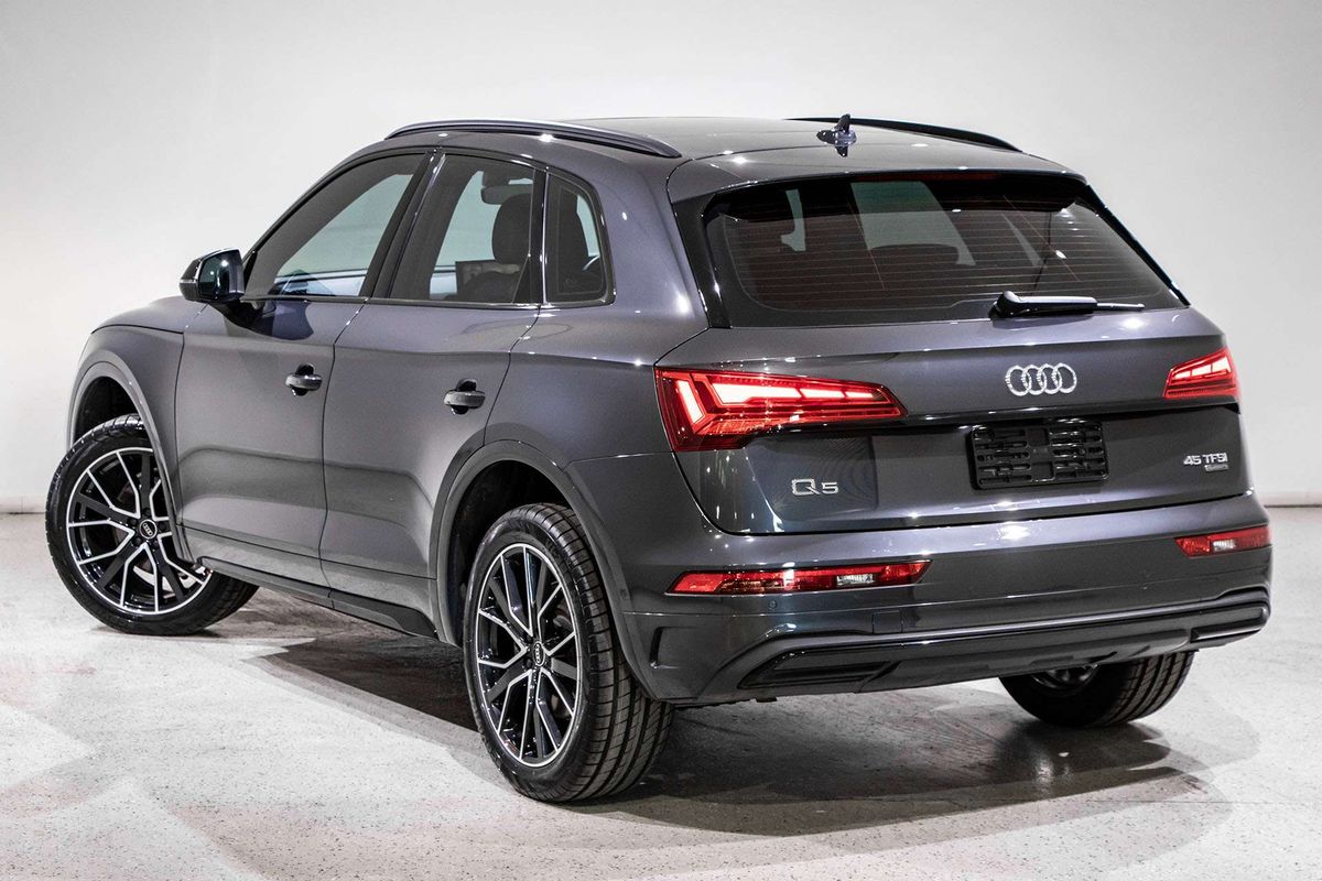 2024 Audi Q5 45 TFSI Sport FY