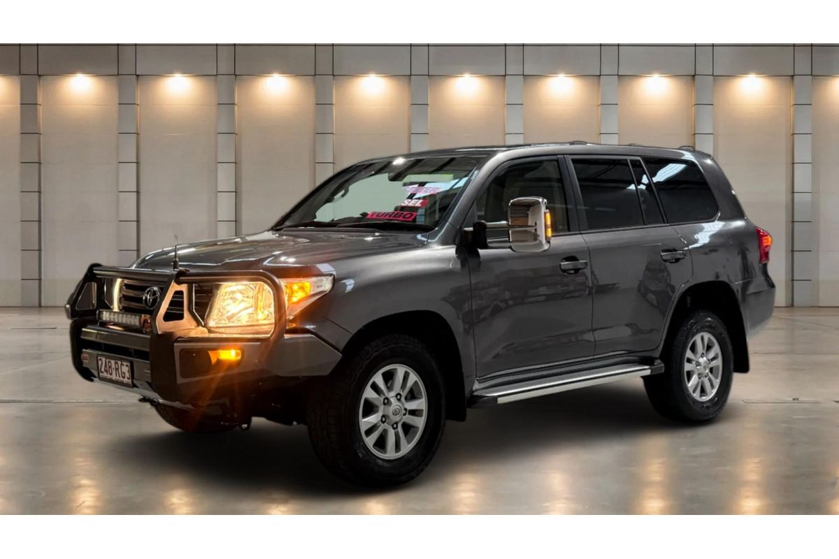 2013 Toyota Landcruiser GXL VDJ200R
