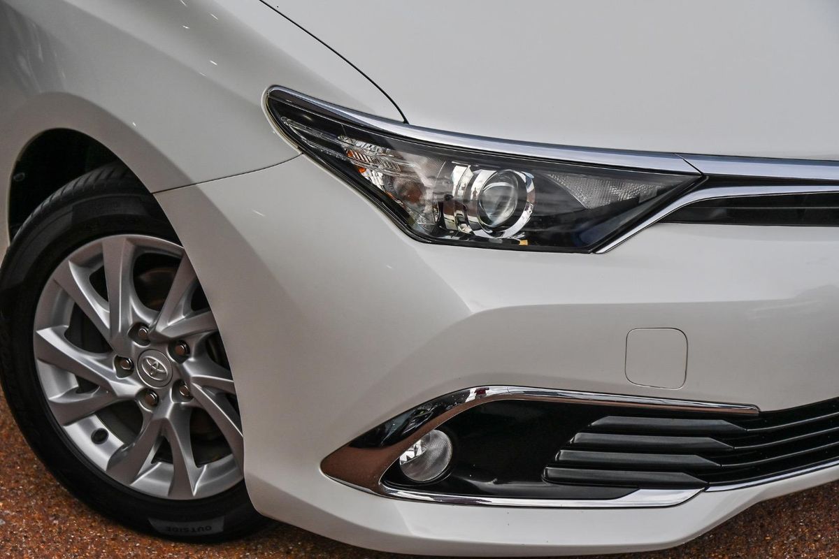 2018 Toyota Corolla Ascent Sport ZRE182R