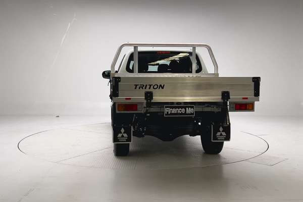 2022 Mitsubishi Triton GLX MR 4X4 thumb-1