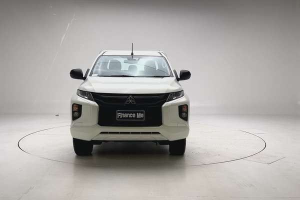 2022 Mitsubishi Triton GLX MR 4X4 thumb-4
