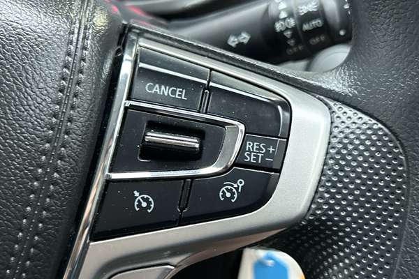 2022 Mitsubishi Triton GLX MR 4X4 thumb-13