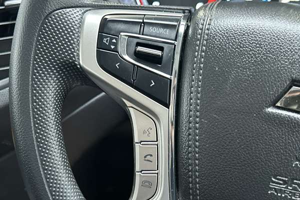 2022 Mitsubishi Triton GLX MR 4X4 thumb-14