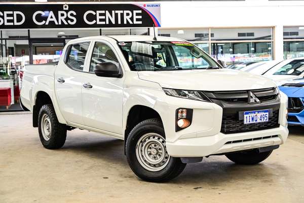 2019 Mitsubishi Triton GLX MR 4X4