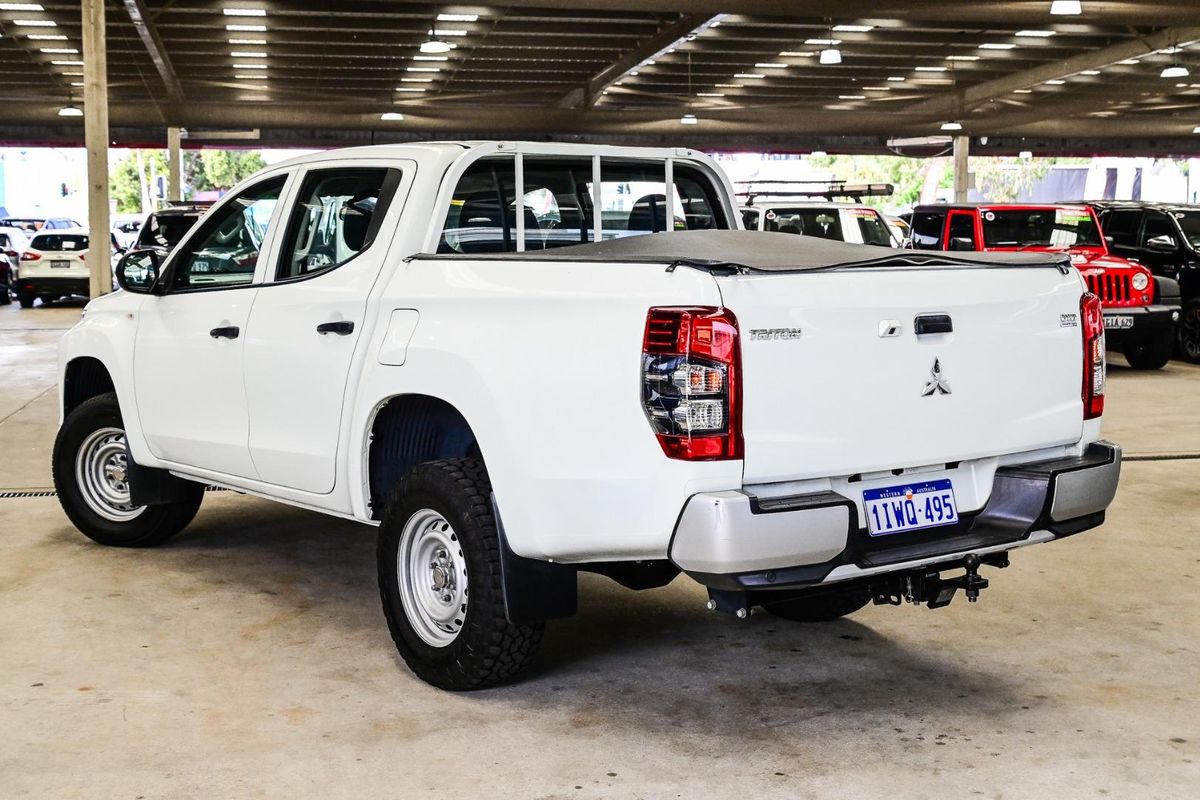 2019 Mitsubishi Triton GLX MR 4X4