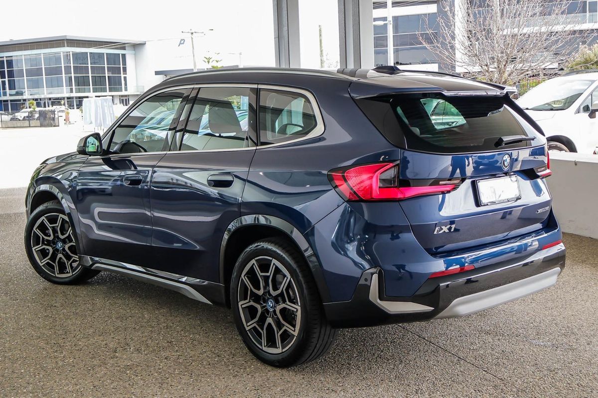 2023 BMW iX1 xDrive30 xLine U11