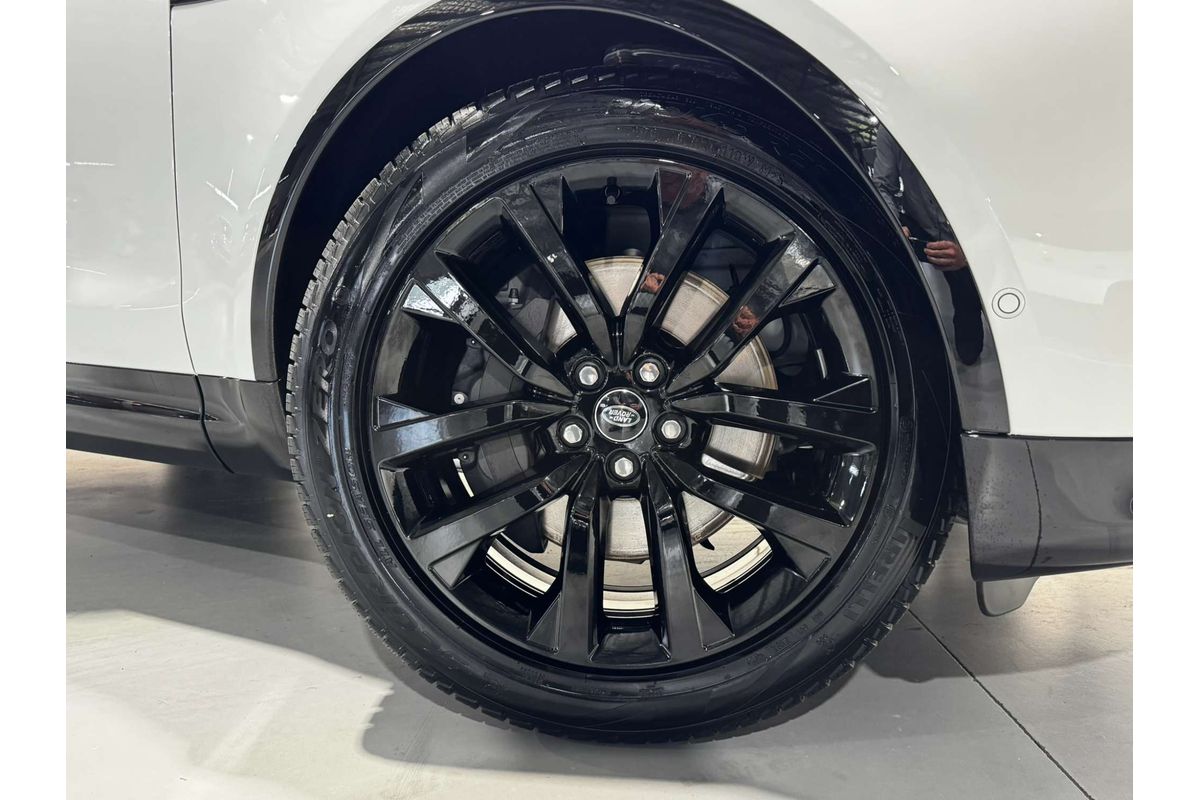 2026 Land Rover Discovery D350 Dynamic SE Series 5