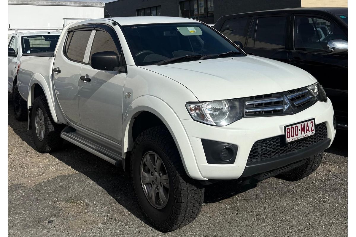 2014 Mitsubishi Triton GLX MN 4X4