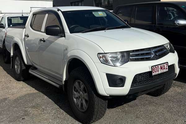 2014 Mitsubishi Triton GLX MN 4X4