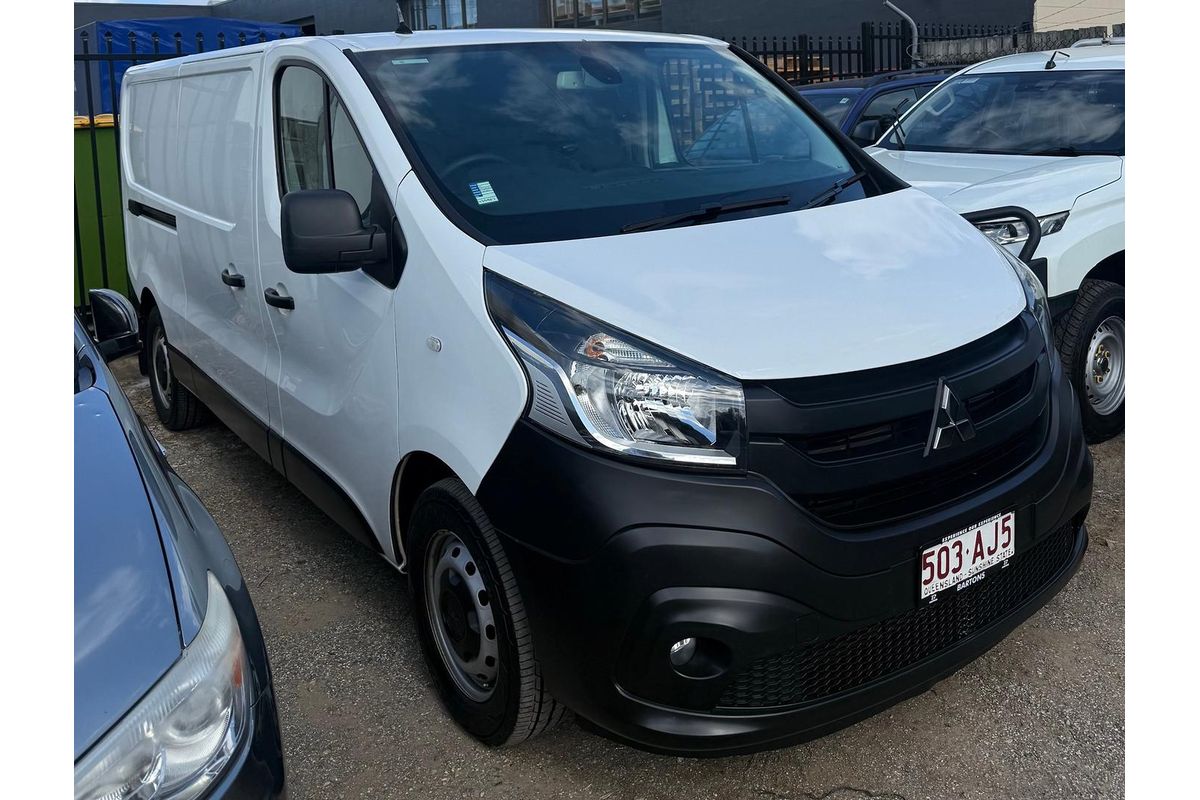 2020 Mitsubishi Express GLX SN SWB