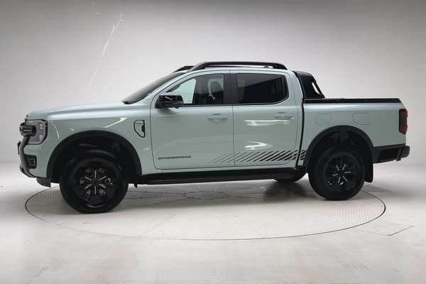 2025 Ford Ranger PHEV Stormtrak 4X4 2.3L thumb-6