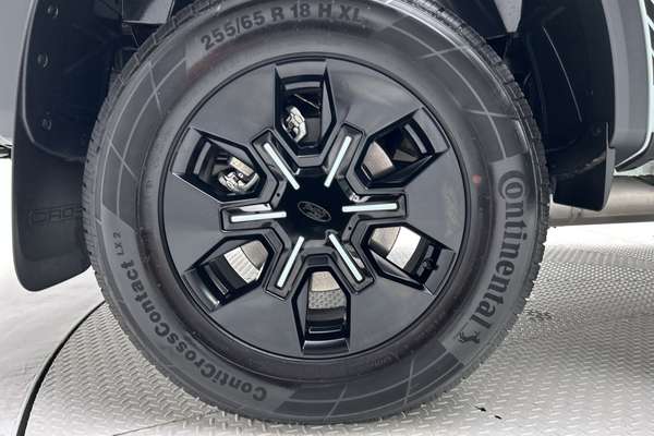 2025 Ford Ranger PHEV Stormtrak 4X4 2.3L thumb-9