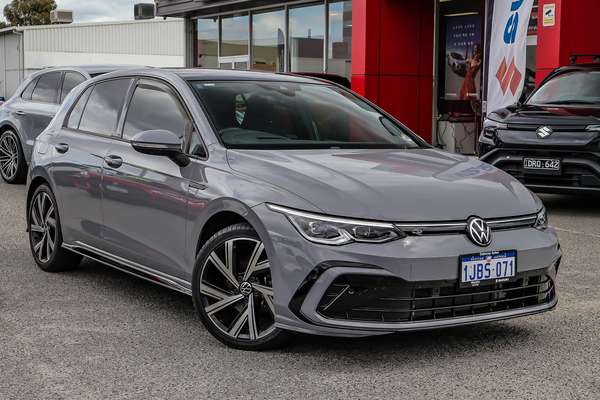 2022 Volkswagen Golf 110TSI R-Line 8