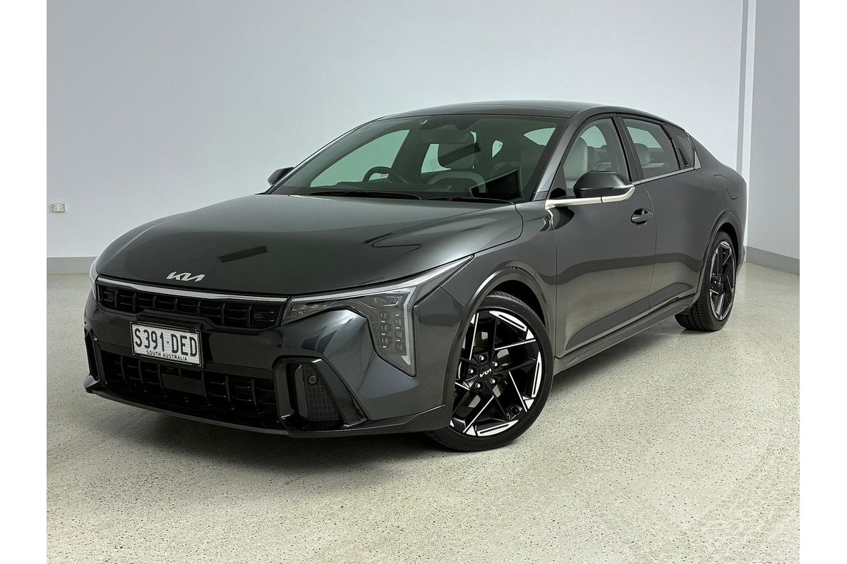 2024 Kia K4 GT-Line CL4m