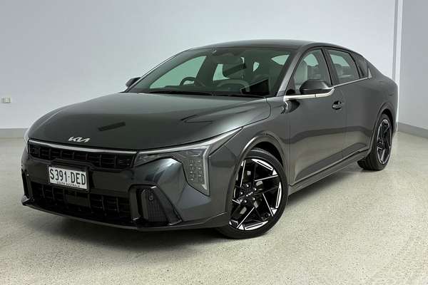2024 Kia K4 GT-Line CL4m
