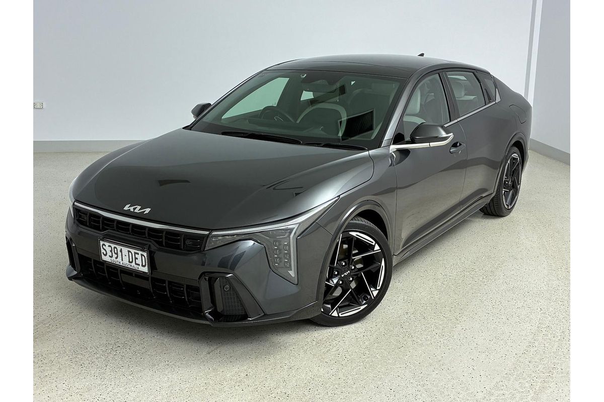 2024 Kia K4 GT-Line CL4m