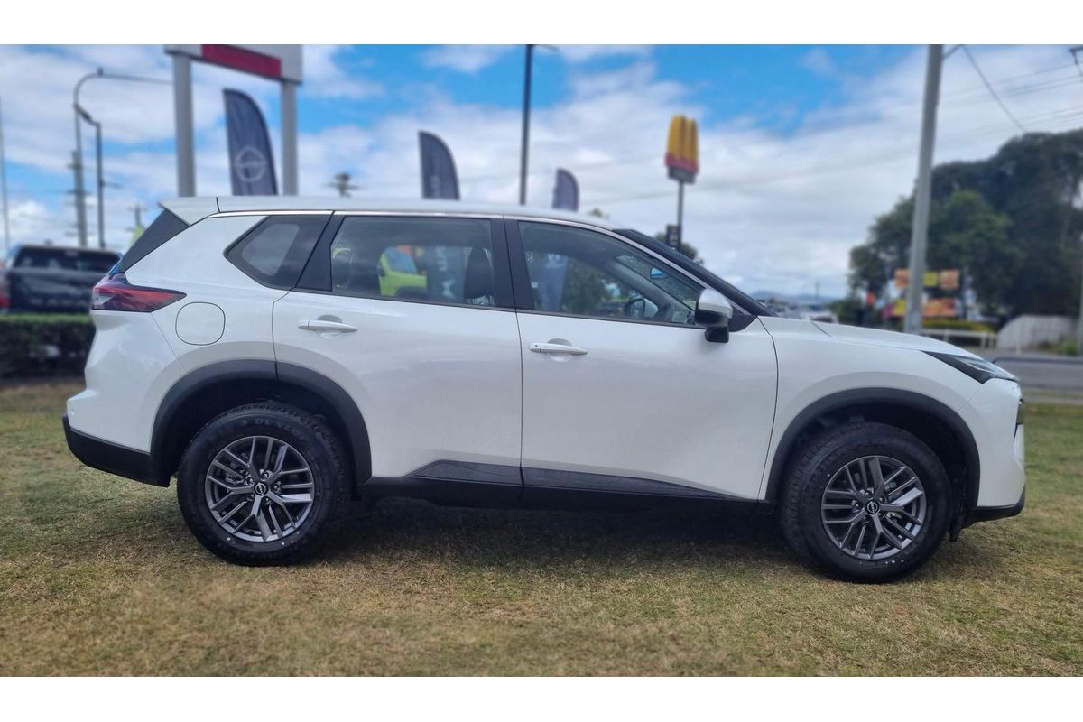 2026 Nissan X-TRAIL ST T33