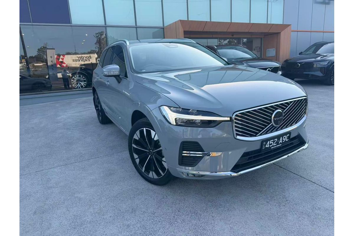 2025 Volvo XC60 Plus B5 Bright