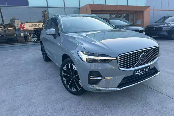 2025 Volvo XC60 Plus B5 Bright