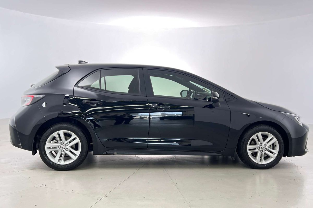 2021 Toyota Corolla Ascent Sport MZEA12R