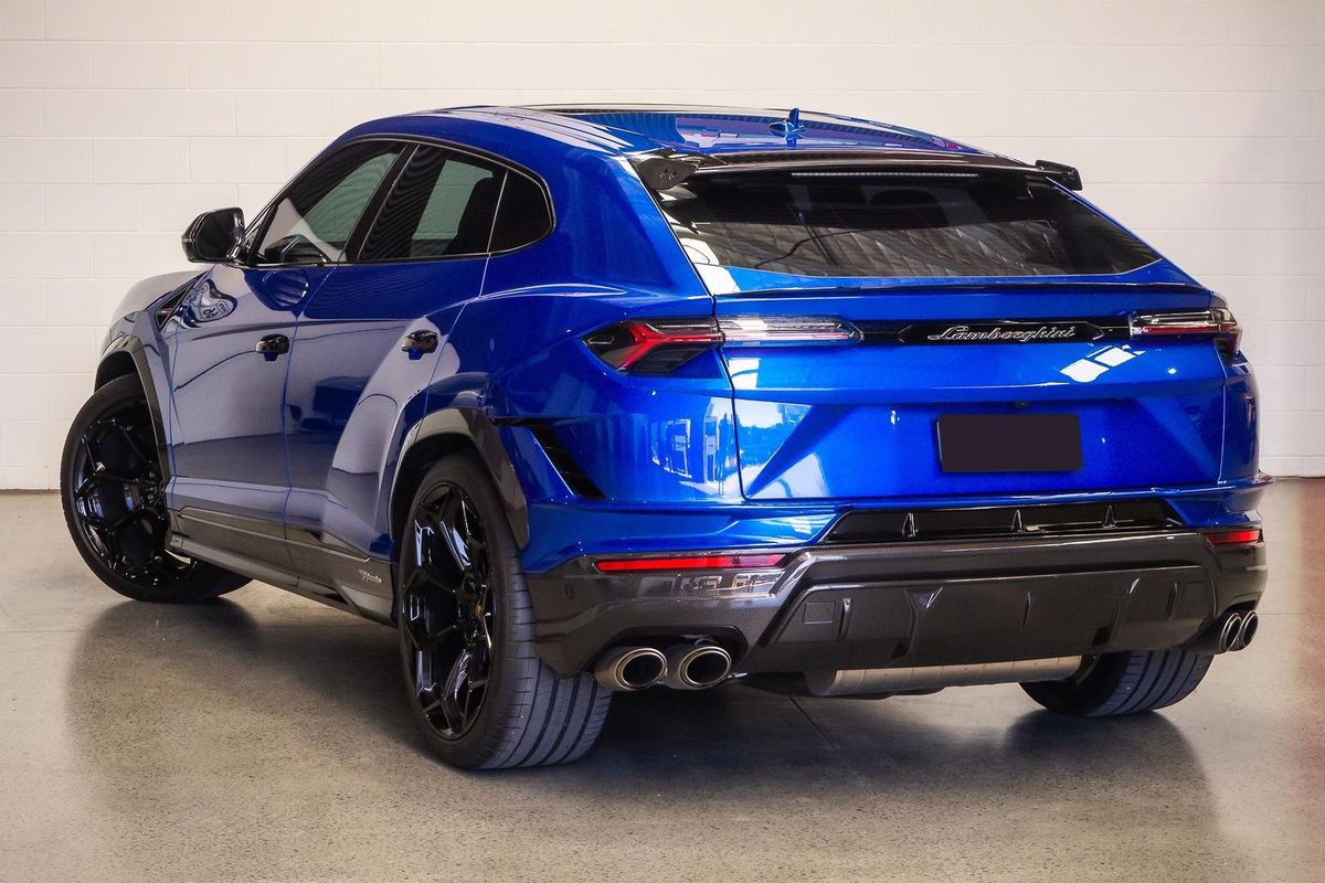 2024 Lamborghini Urus Performante 636