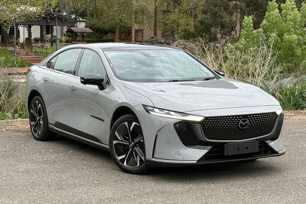 2026 Mazda 6e E35 GT