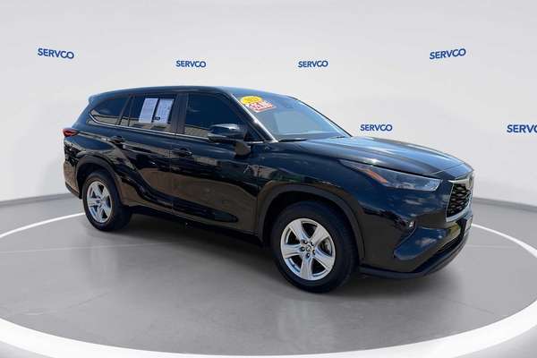 2023 Toyota Highlander LE