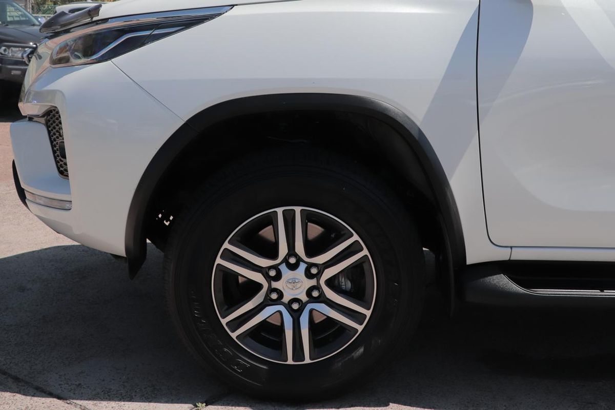 2023 Toyota Fortuner GXL GUN156R