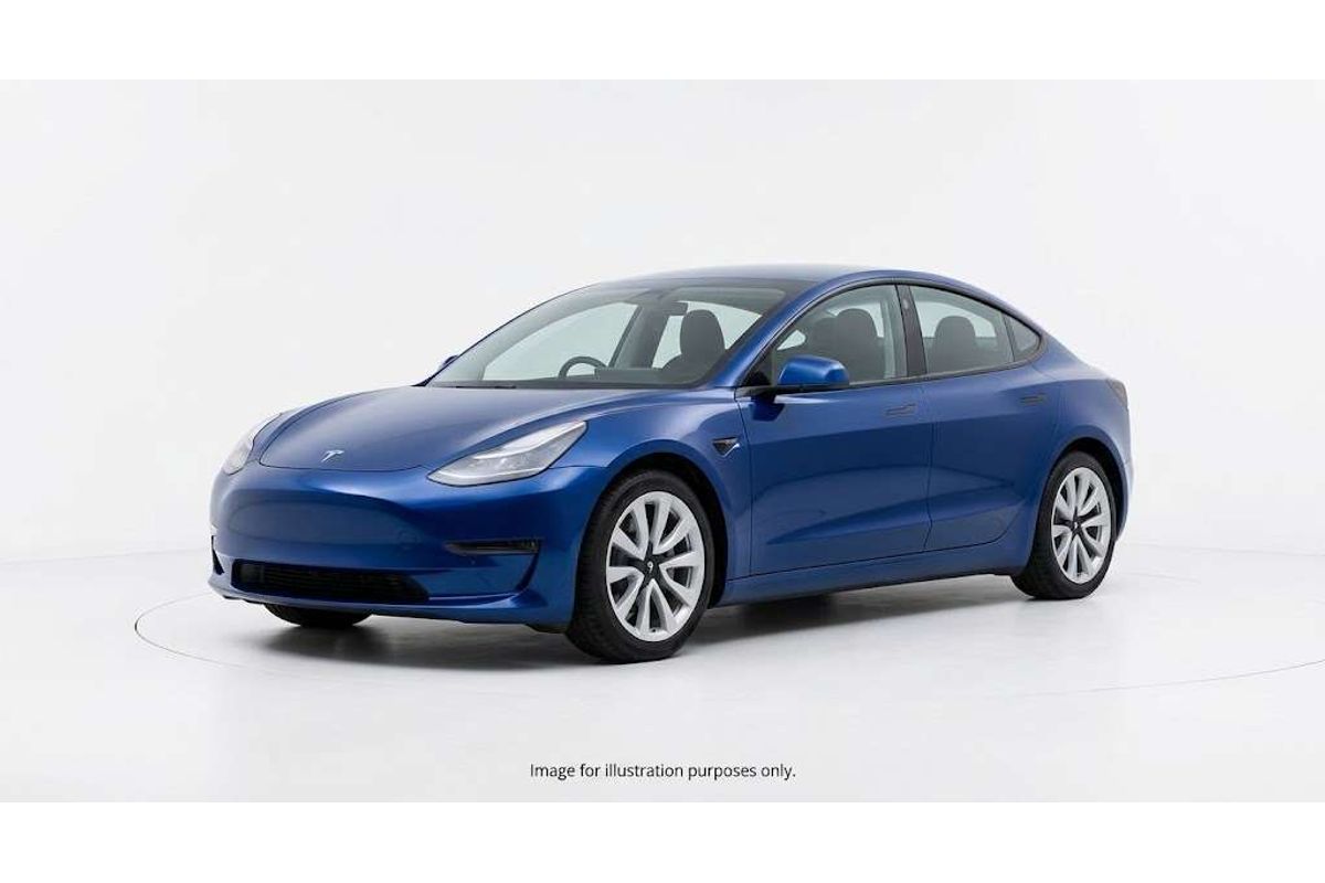 2022 Tesla Model 3 Rear-Wheel Drive