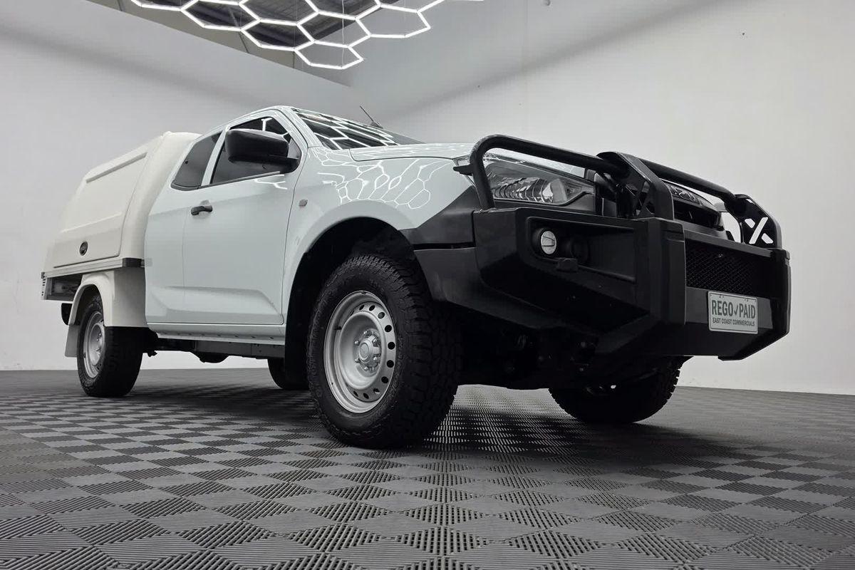 2022 Isuzu D-MAX SX 4X4