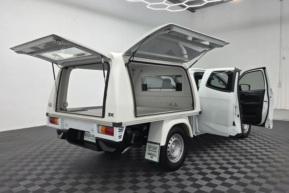 2022 Isuzu D-MAX SX 4X4