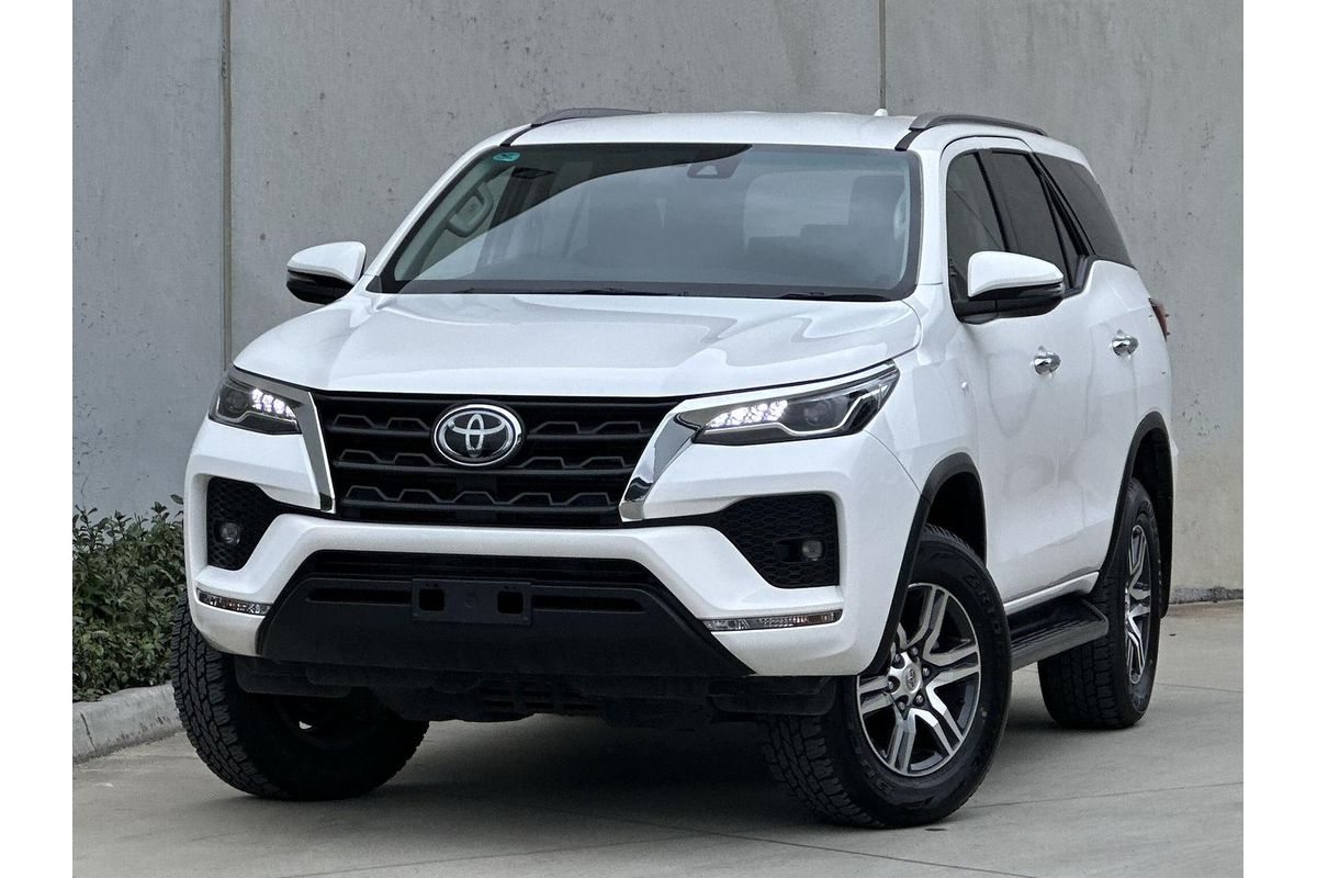 2025 Toyota Fortuner GXL GUN156R