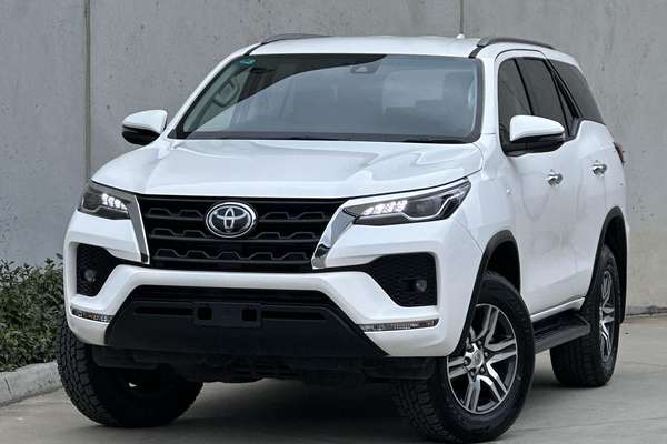 2025 Toyota Fortuner GXL GUN156R